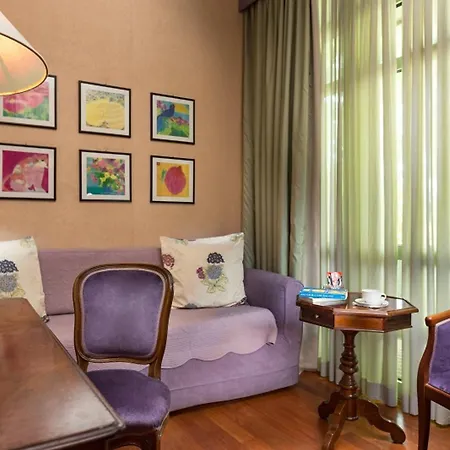 Fenix Hotel 4*