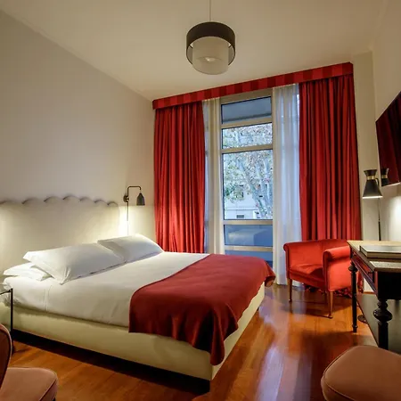 Hotel Fenix 4*