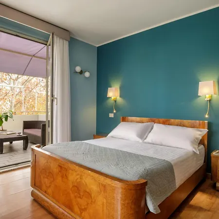 Hotel Fenix 4*