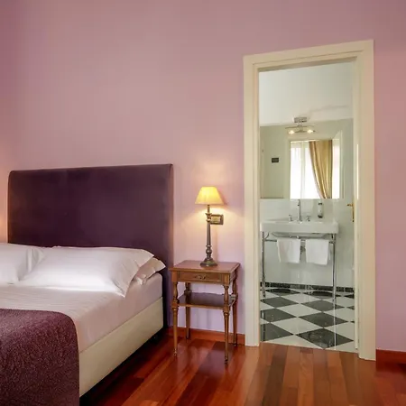 Hotel Fenix 4*