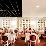 Fenix Hotel 4*