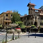 Fenix Hotel 4*