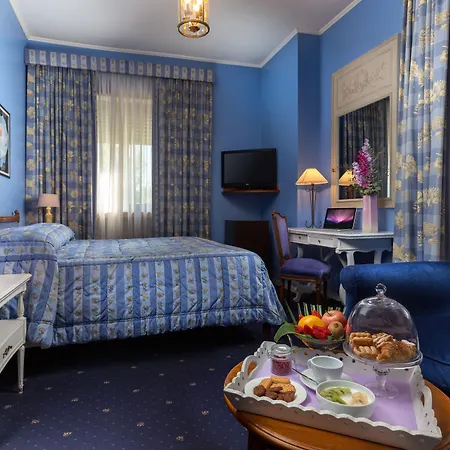 Fenix Hotel 4*